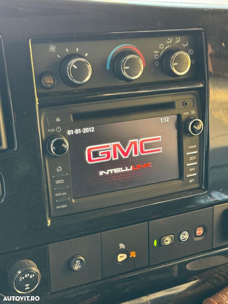 GMC Savana - 20