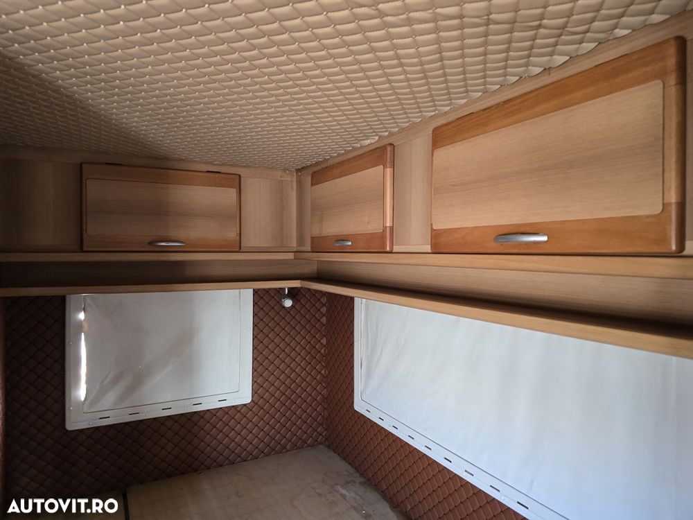 Mercedes-Benz Sprinter - 16