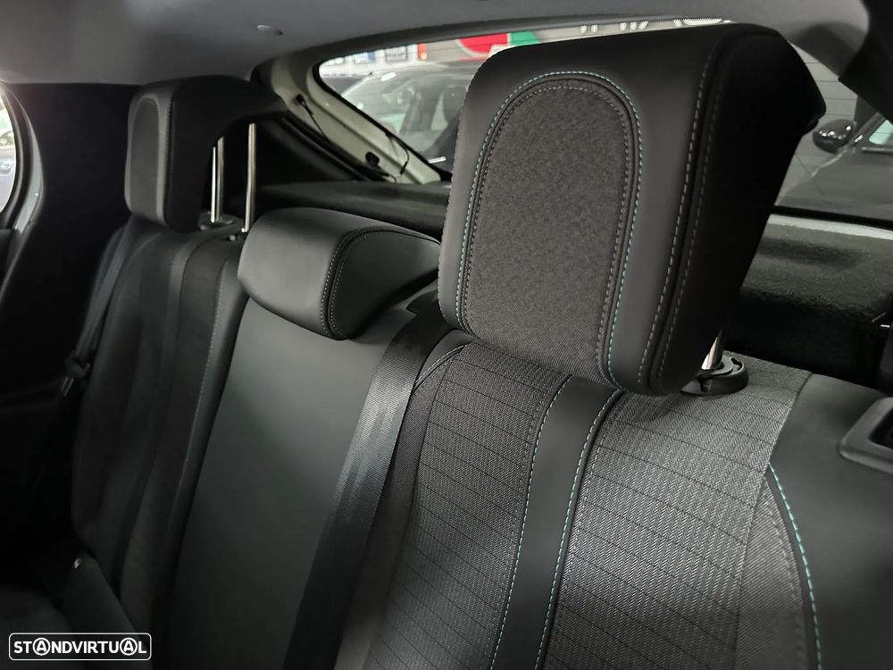 Peugeot 208 1.2 PureTech Allure Pack - 23