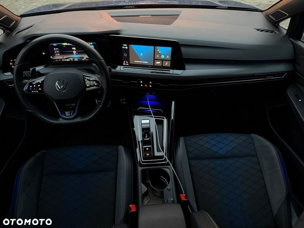 Volkswagen Golf - 15