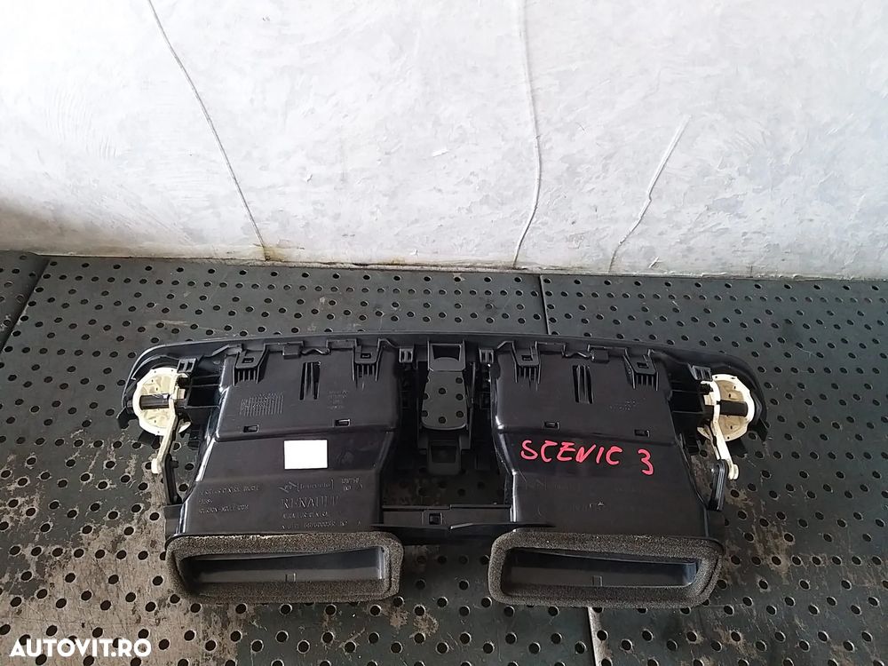 Grile ventilatie bord centrale renault scenic 3 682600031r - 2