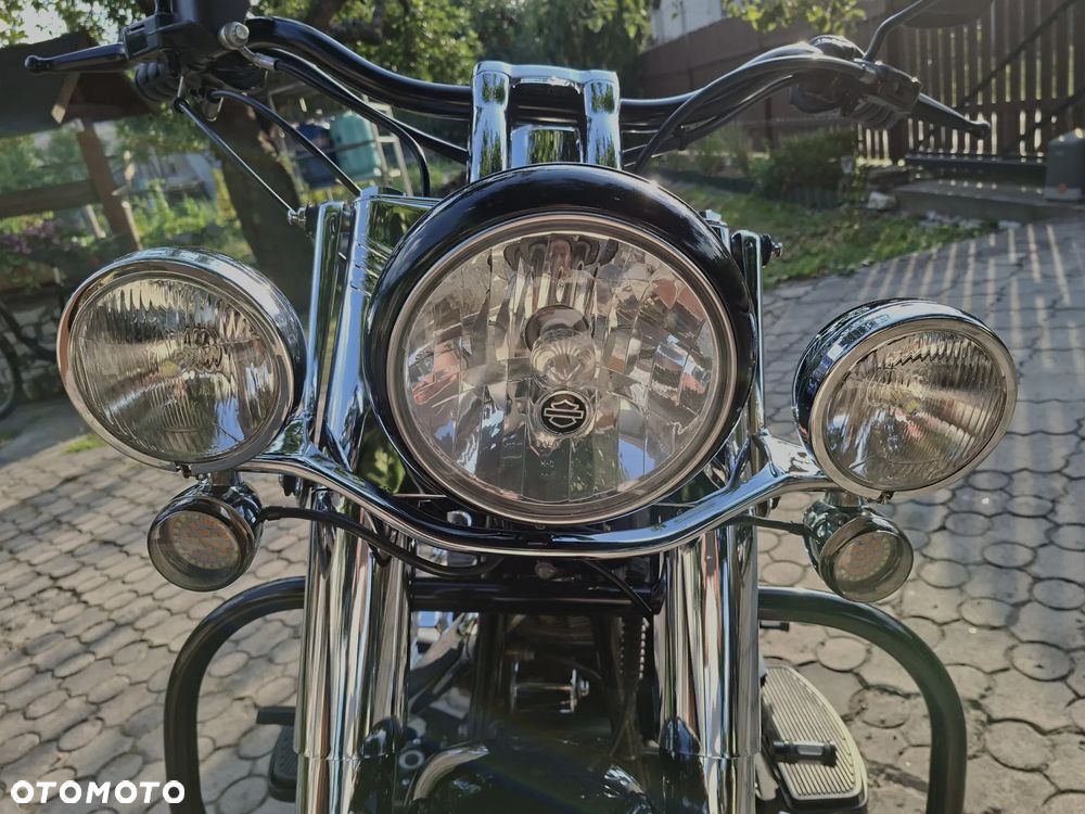 Harley-Davidson Softail Deluxe - 6