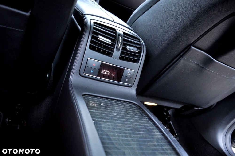 Mercedes-Benz CLS 350 CDI DPF 4Matic BlueEFFICIENCY 7G-TRONIC - 23