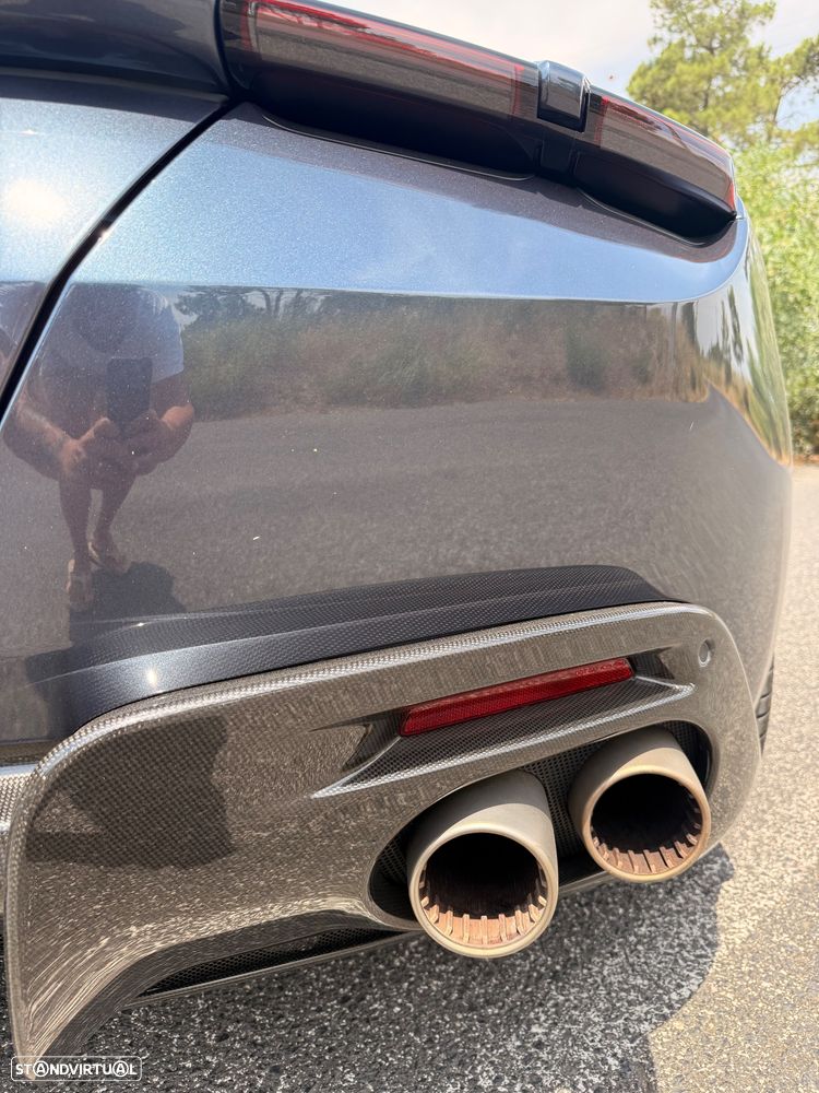 Ferrari Roma 3.9 Twin-Turbo V8 - 8