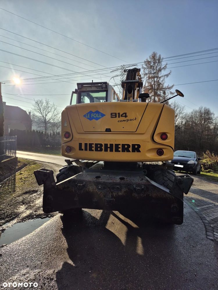 Liebherr A914 - 5