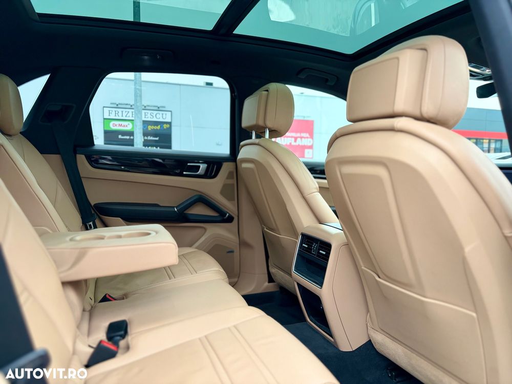 Porsche Cayenne S Tiptronic S Platinum Edition - 21