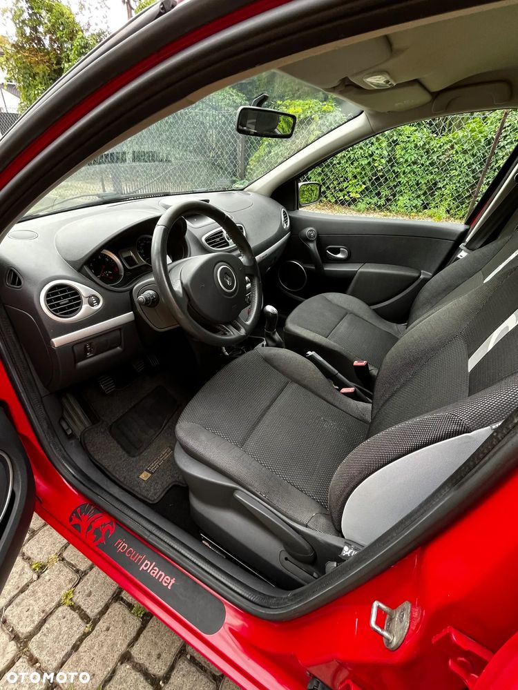 Renault Clio 1.2 16V Ripcurl - 9