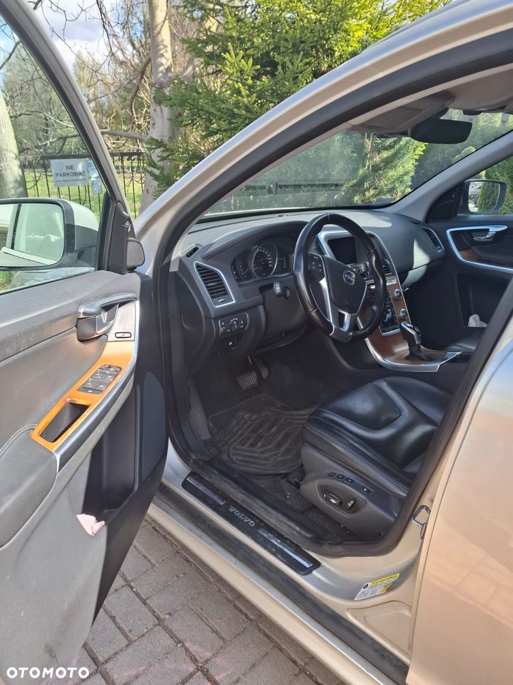 Volvo XC 60 T5 Geartronic Momentum - 14