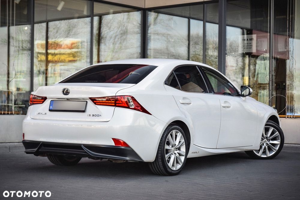 Lexus IS 300h F Impression EU6 - 6