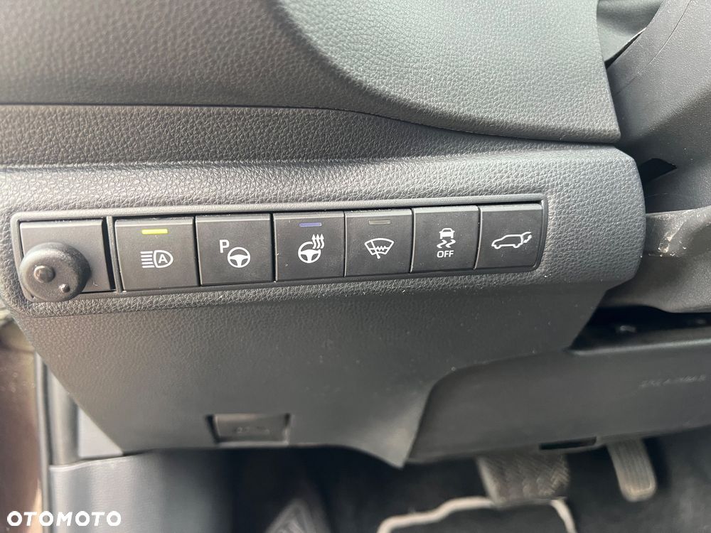 Toyota Corolla 2.0 Hybrid Executive - 15