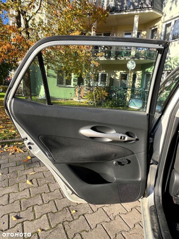 Toyota Auris - 16