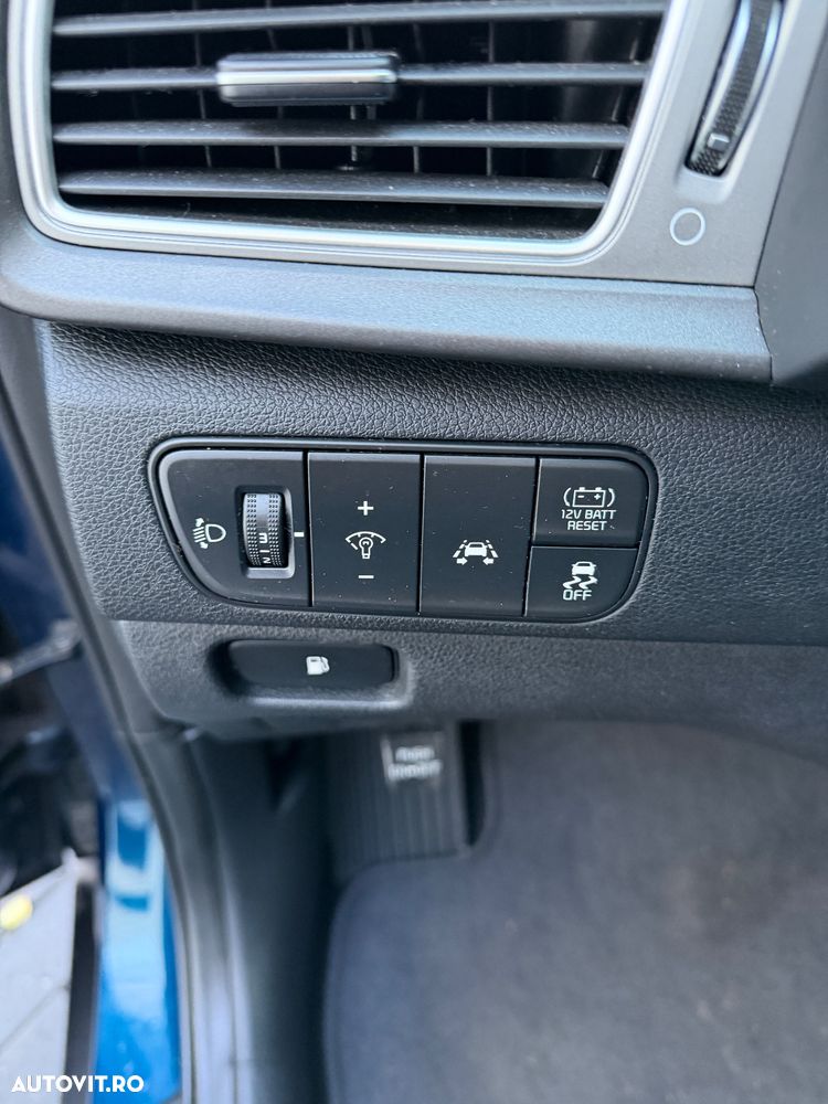 Kia Niro 1.6 GDI 2WD Aut. Vision - 17