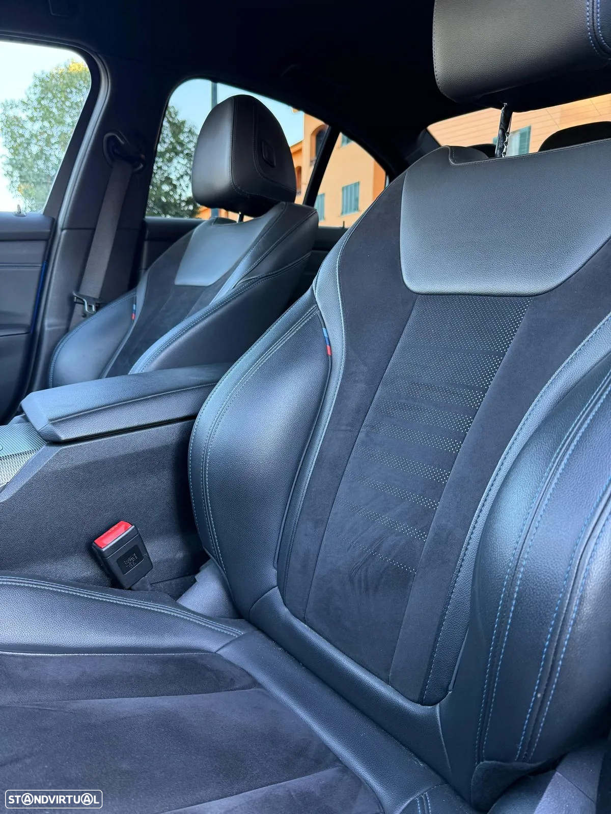 BMW 330 e Auto - 25