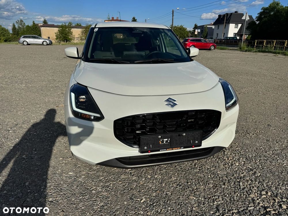Suzuki Swift 1.2 Dualjet Hybrid Allgrip Comfort - 2