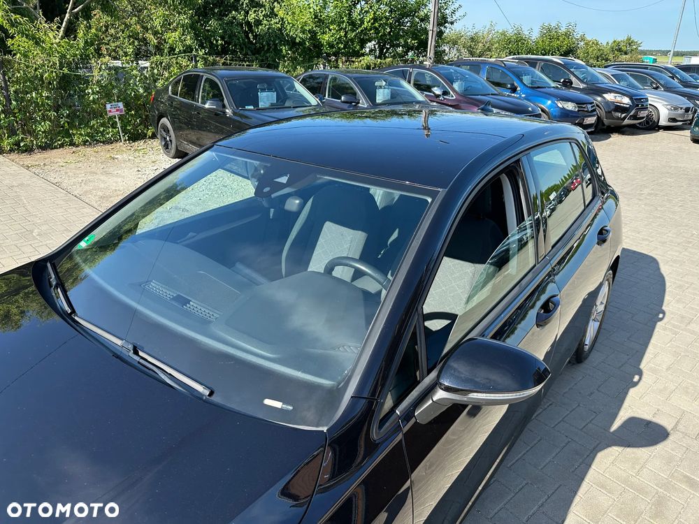 Volkswagen Golf - 32