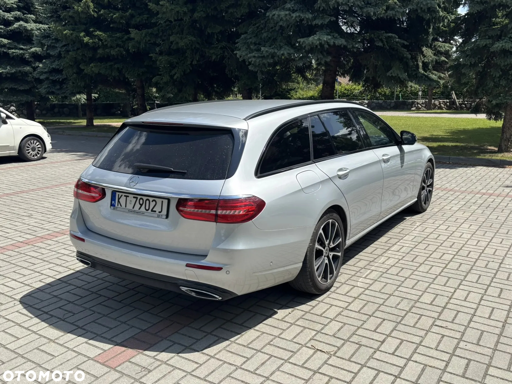 Mercedes-Benz Klasa E 220 d 9G-TRONIC - 3