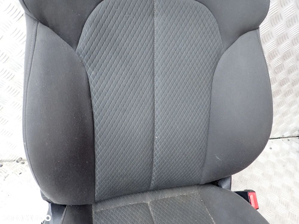 FOTEL PASAZERA PRAWY AUDI A6 C7 - 5