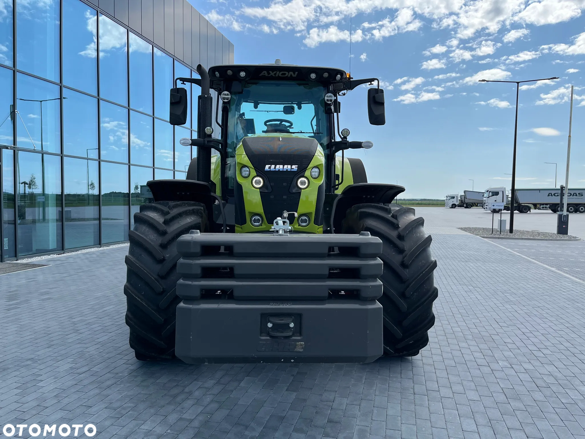 Claas AXION 830 - 4