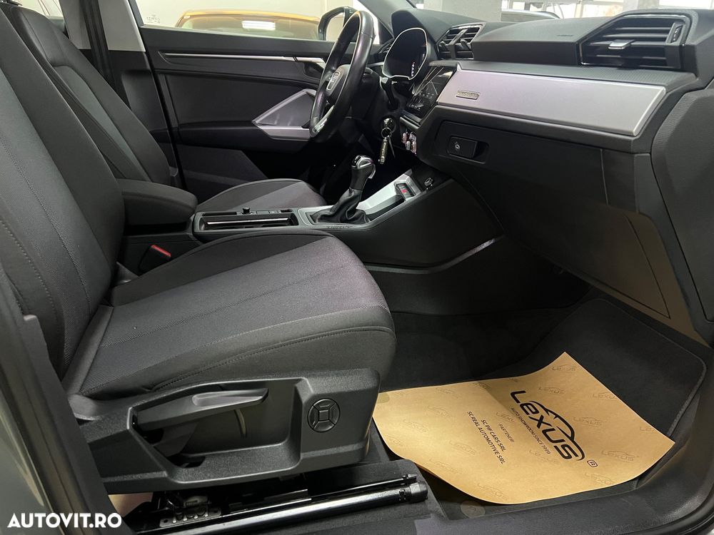 Audi Q3 2.0 TDI Quattro S tronic sport - 4