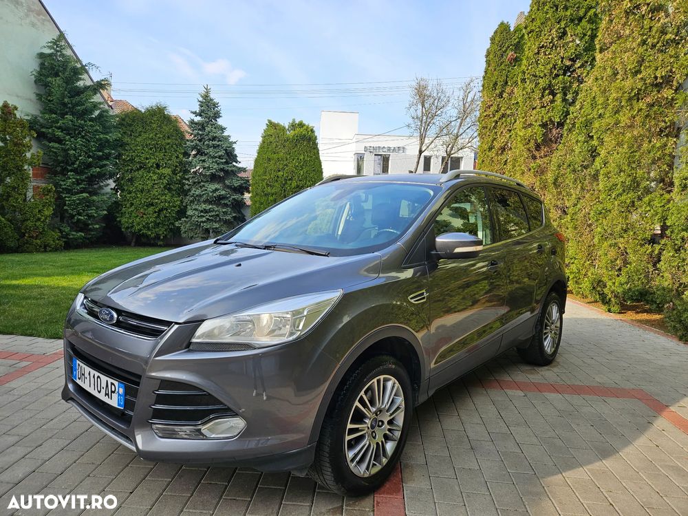 Ford Kuga - 1