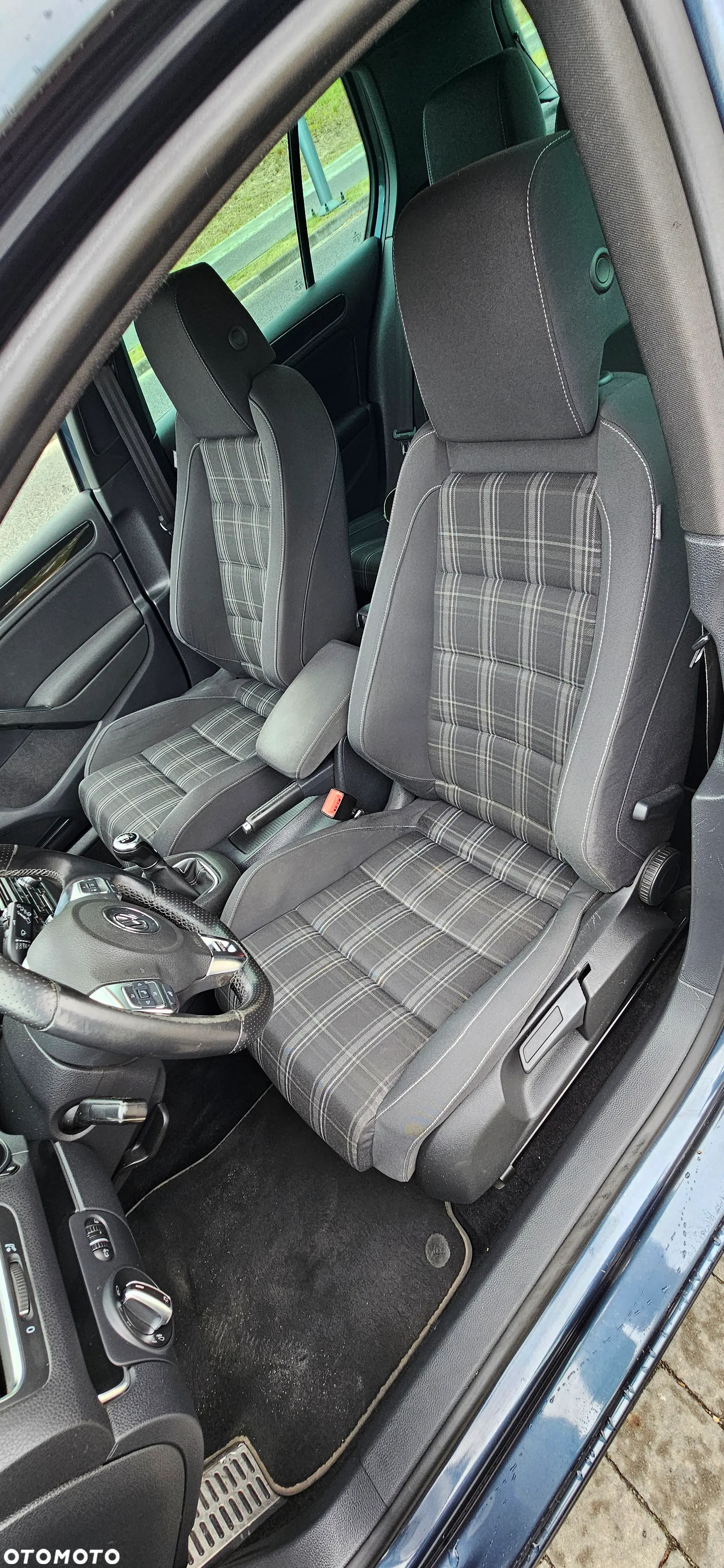 Volkswagen Golf 2.0 TDI DPF GTD - 23