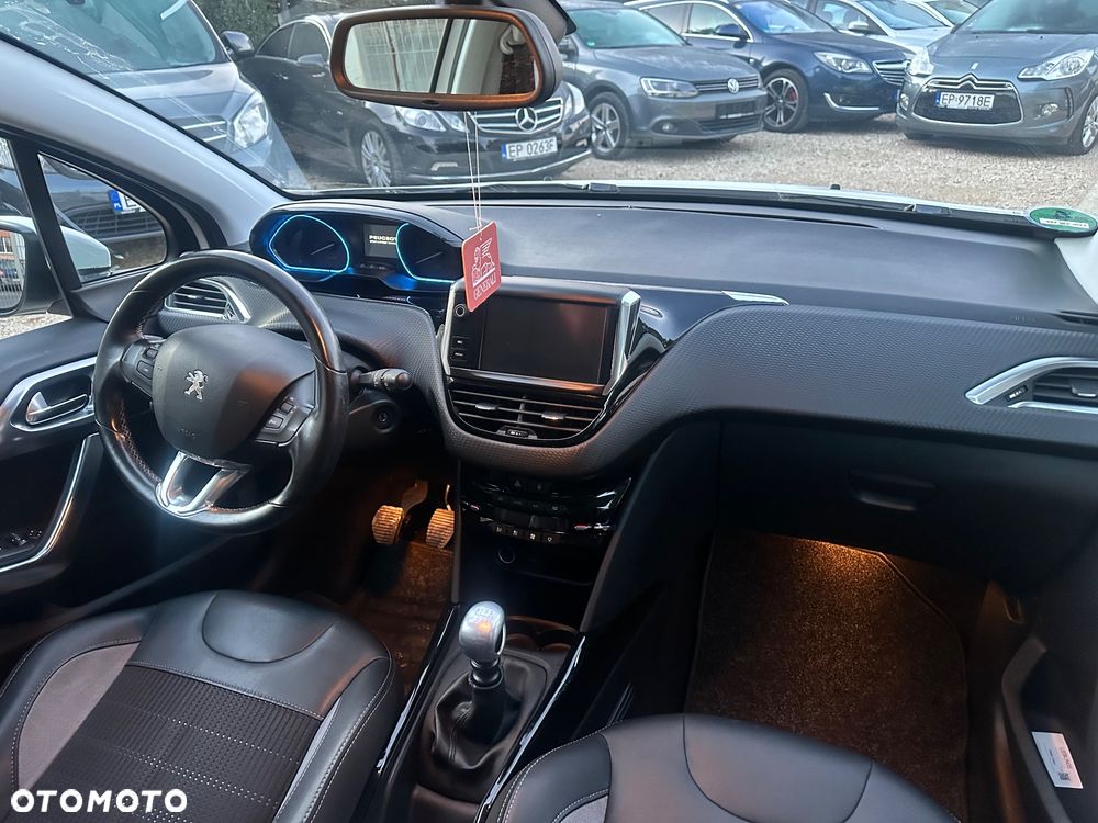 Peugeot 2008 BlueHDi FAP 120 STOP & START Allure - 19