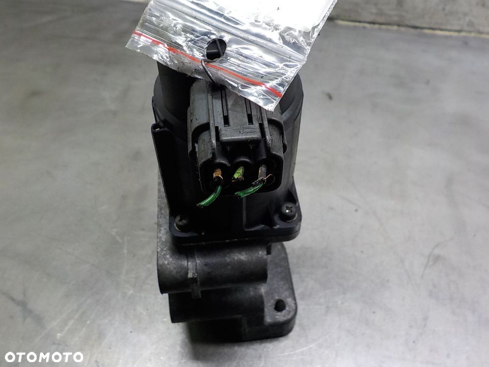 OPEL ZAFIRA B ZAWÓR EGR K5T70380 1.7 CDTI - 4