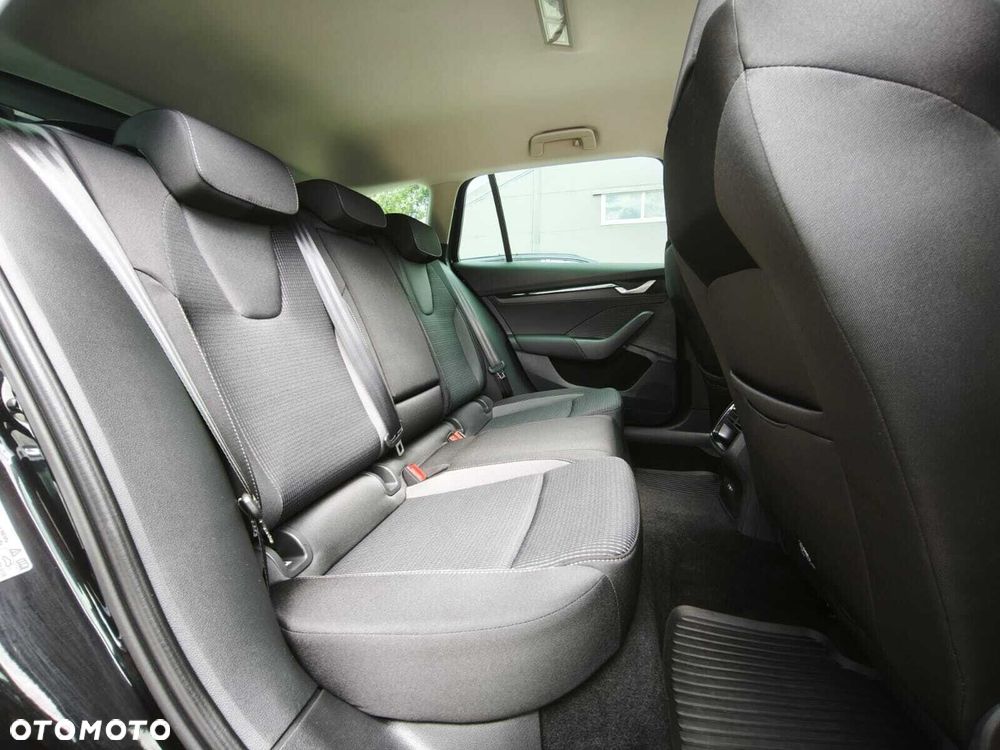 Skoda Octavia 2.0 TDI Selection - 10