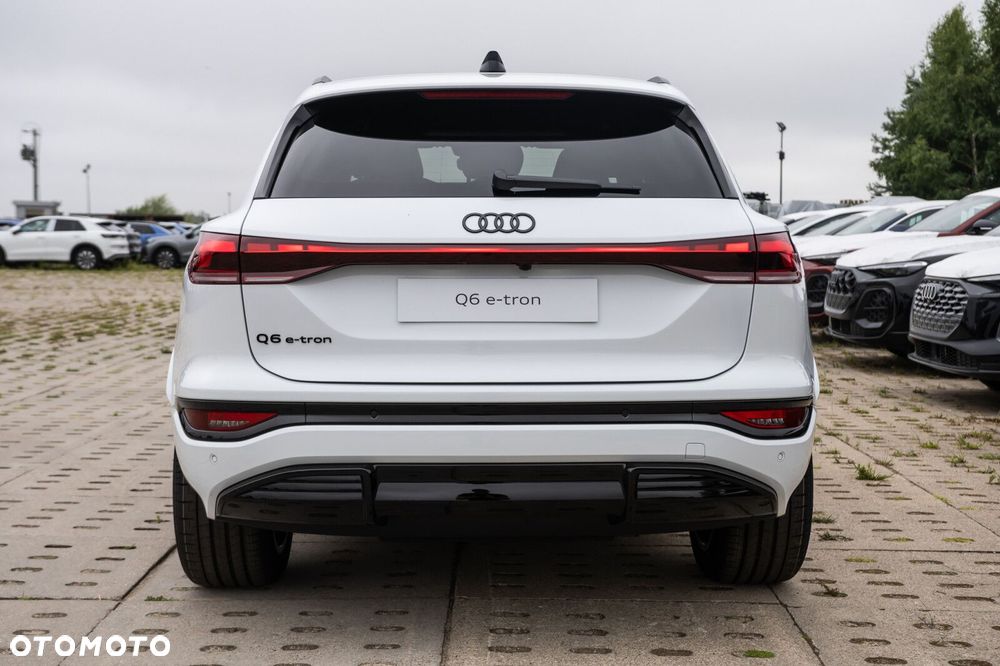 Audi Q6 e-tron - 5