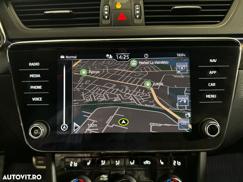 Skoda Superb 2.0 TDI DSG Sportline - 24