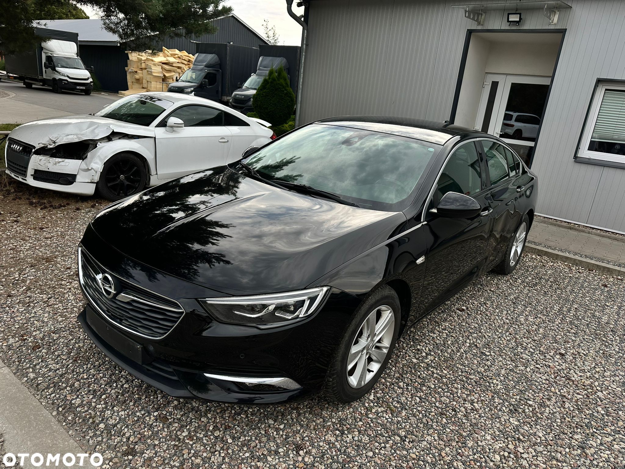 Opel Insignia - 1