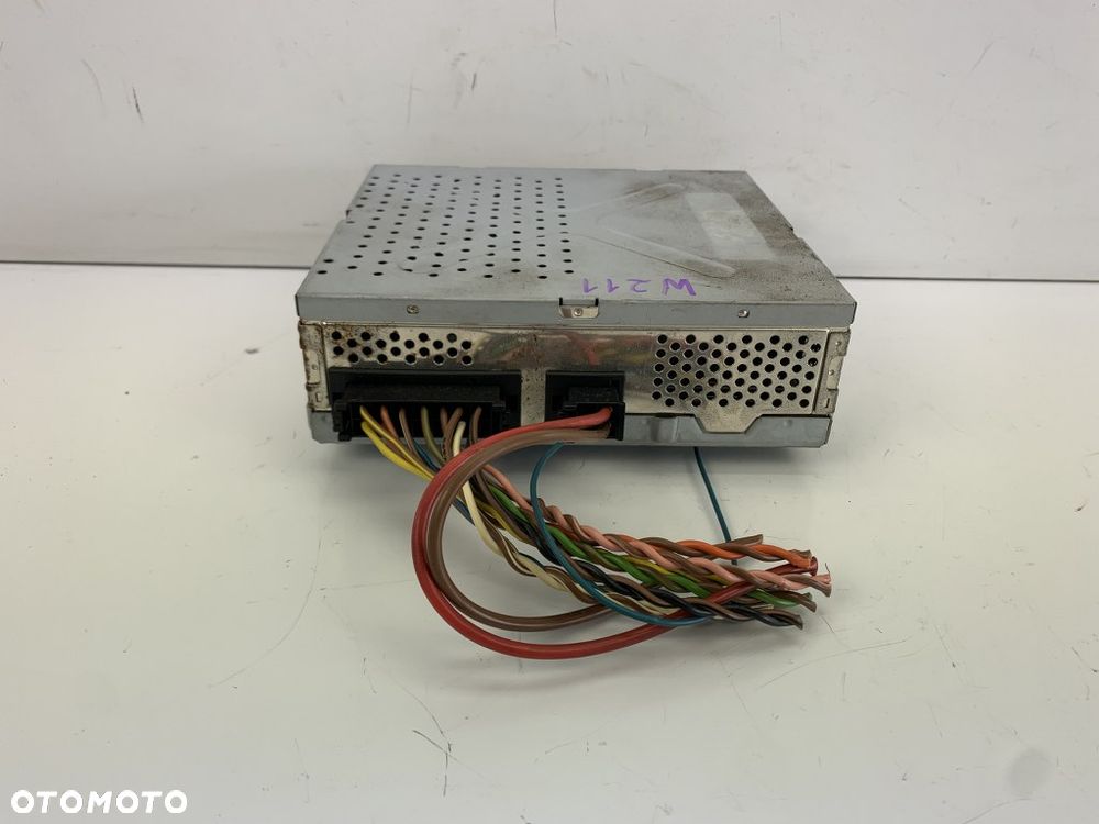wzmacniacz audio sterownik moduł becker mercedes W211 A2118274242 - 2