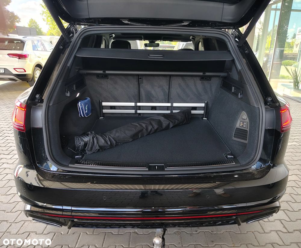Volkswagen Touareg 3.0 V6 TDI 4Motion R-Line - 39