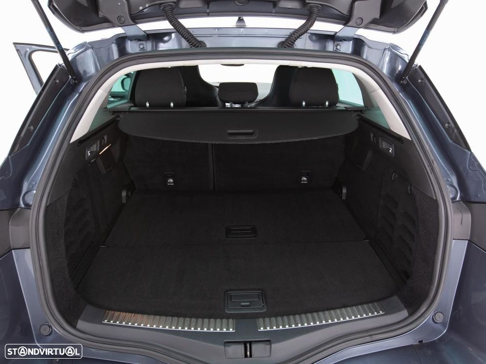 Renault Mégane Sport Tourer 1.5 Blue dCi R.S. Line — fotografia 11