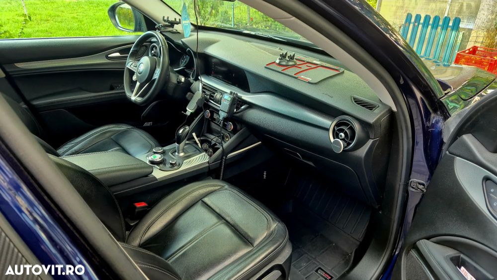 Alfa Romeo Stelvio 2.2 Diesel 16V AT8-Q4 Executive - 5