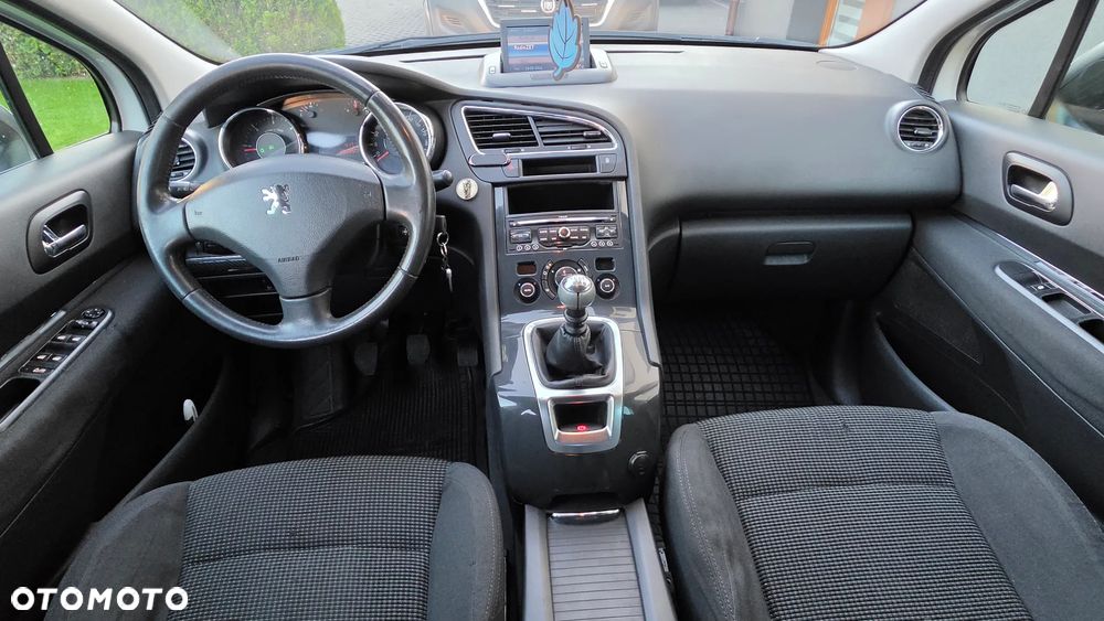 Peugeot 5008 - 14