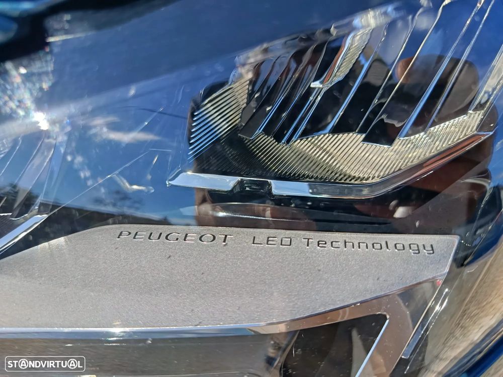 Peugeot 3008 1.6 Hybrid Allure Pack e-EAT8 - 6
