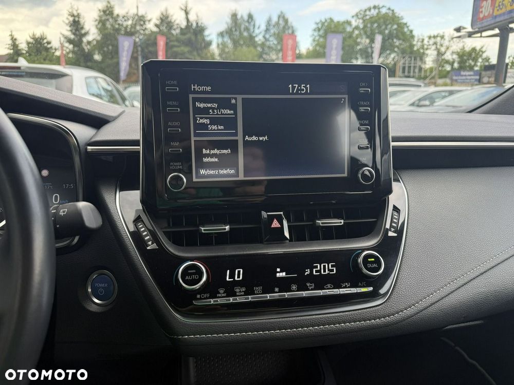 Toyota Corolla 1.8 Hybrid Comfort - 24