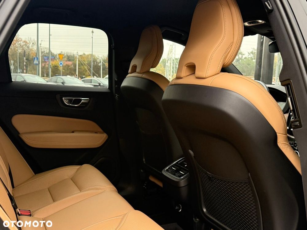 Volvo XC 60 T5 AWD Inscription - 20