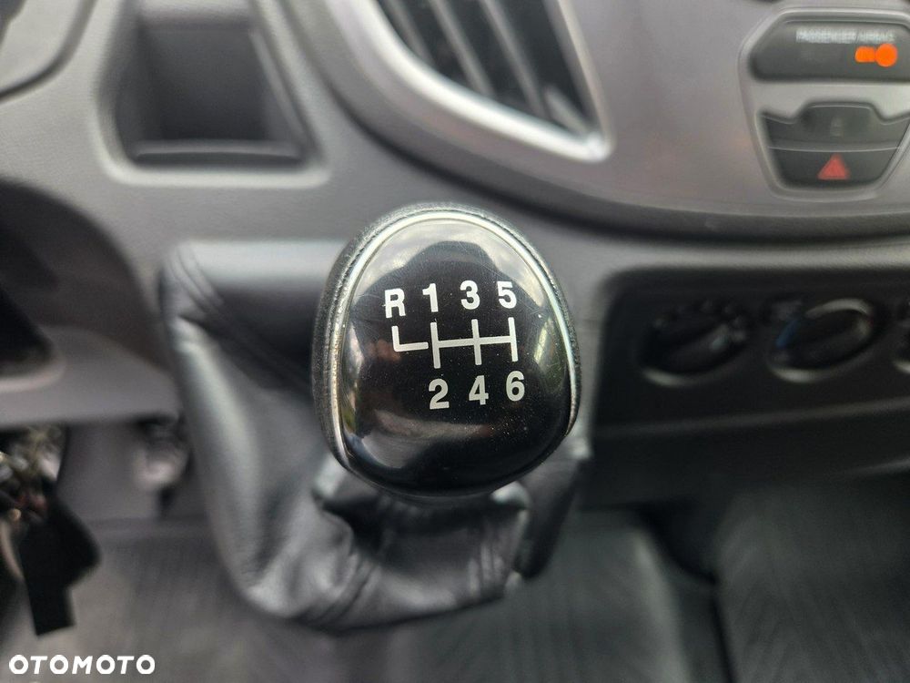 Ford Transit - 23