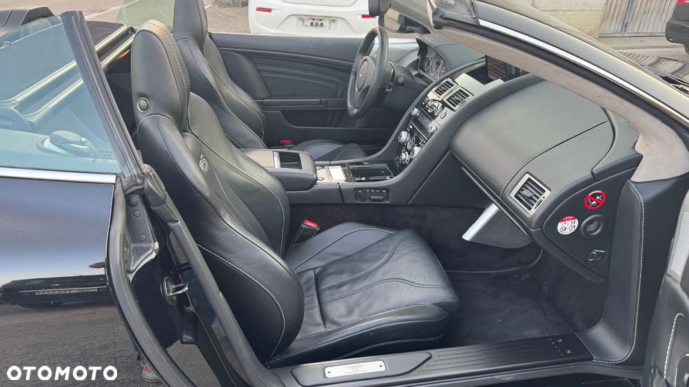 Aston Martin DBS Cabrio Touchtronic Carbon Edition - 24