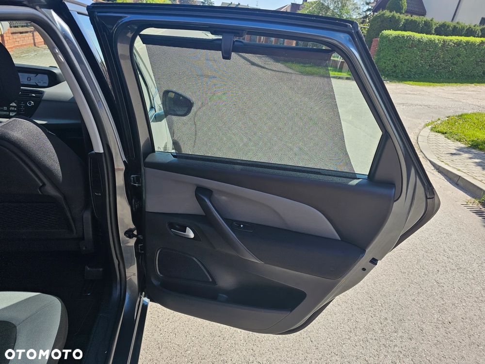 Citroën C4 Picasso 1.2 PureTech MoreLife - 24