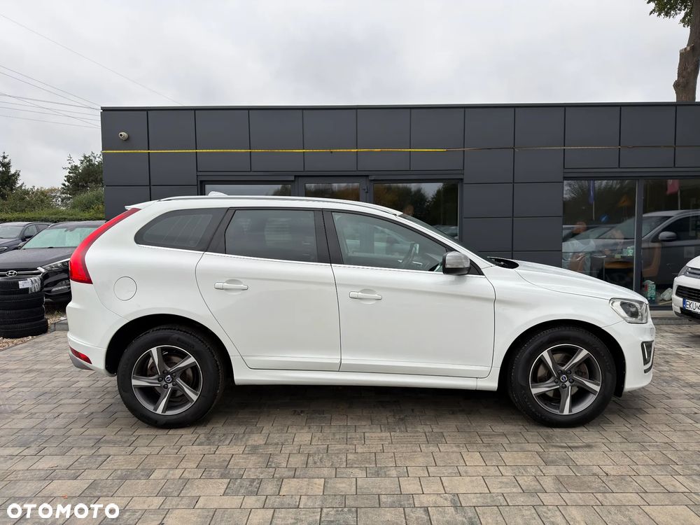 Volvo XC 60 D4 AWD R-Design - 27