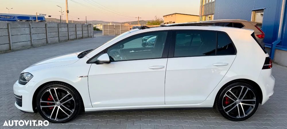 Volkswagen Golf GTD 2.0 TDI SCR DSG - 13