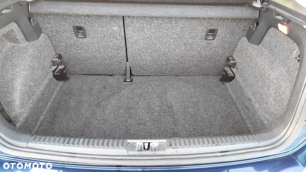 Volkswagen Polo - 15