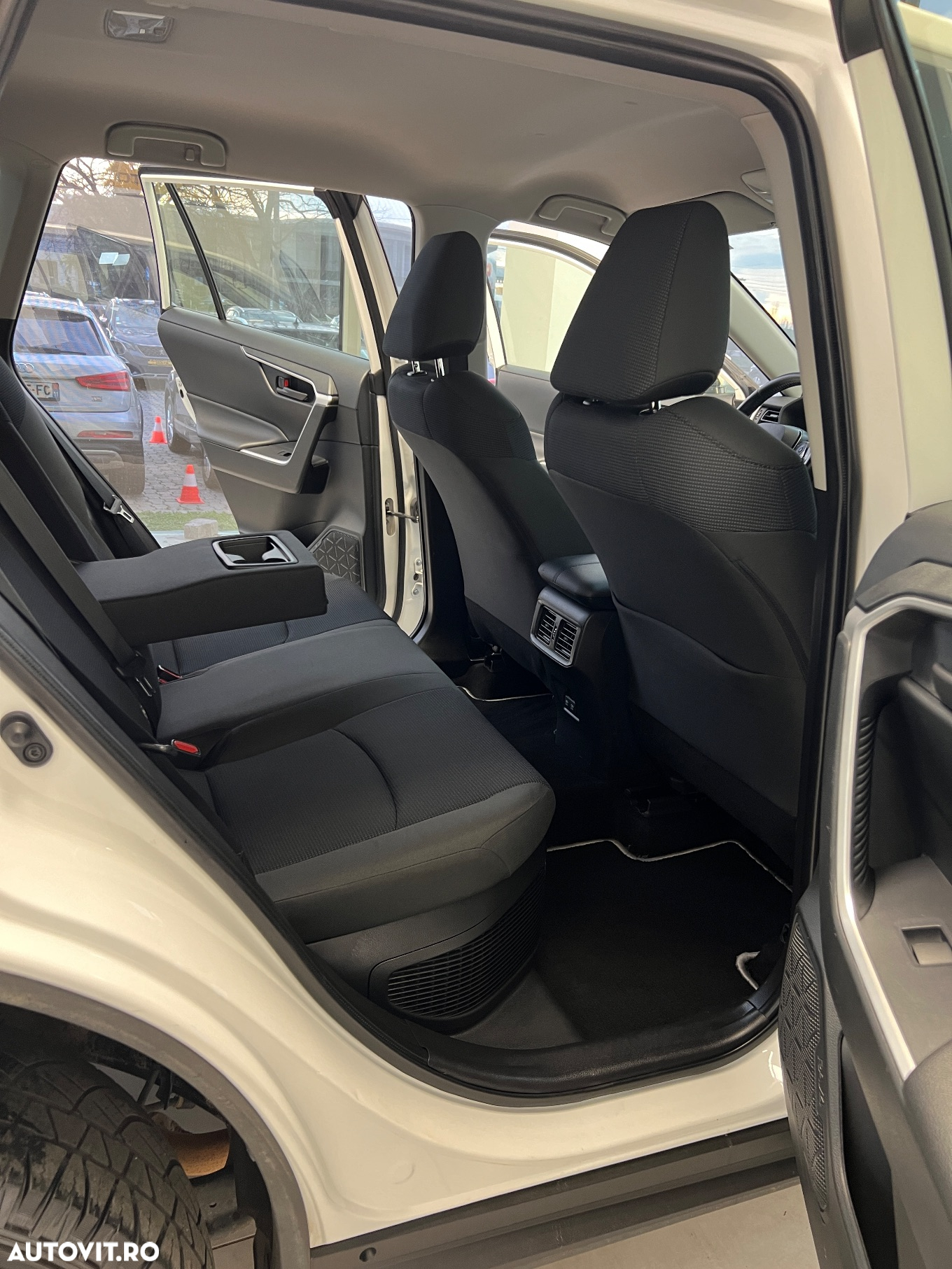 Toyota RAV4 2.5 4x2 Hybrid - 8