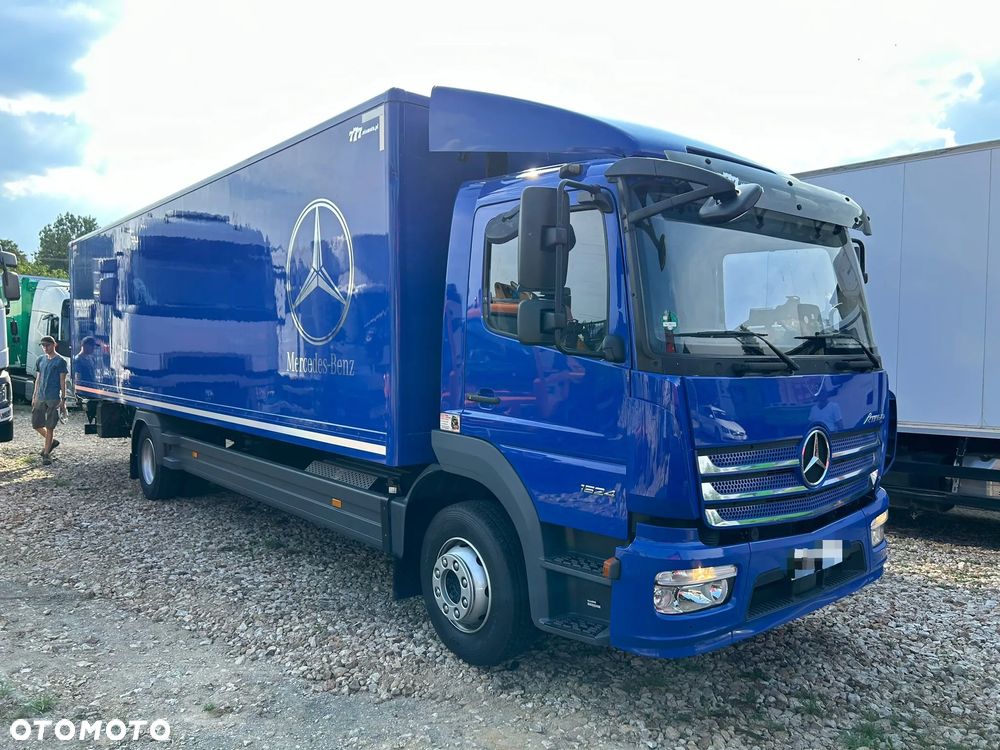 Mercedes-Benz Atego 1224 7.75m TOP1 STAN WINDA HAK z Niemiec tylko 320 000km UBRANIÓWKA czyściutki 6 cylindrów - 23