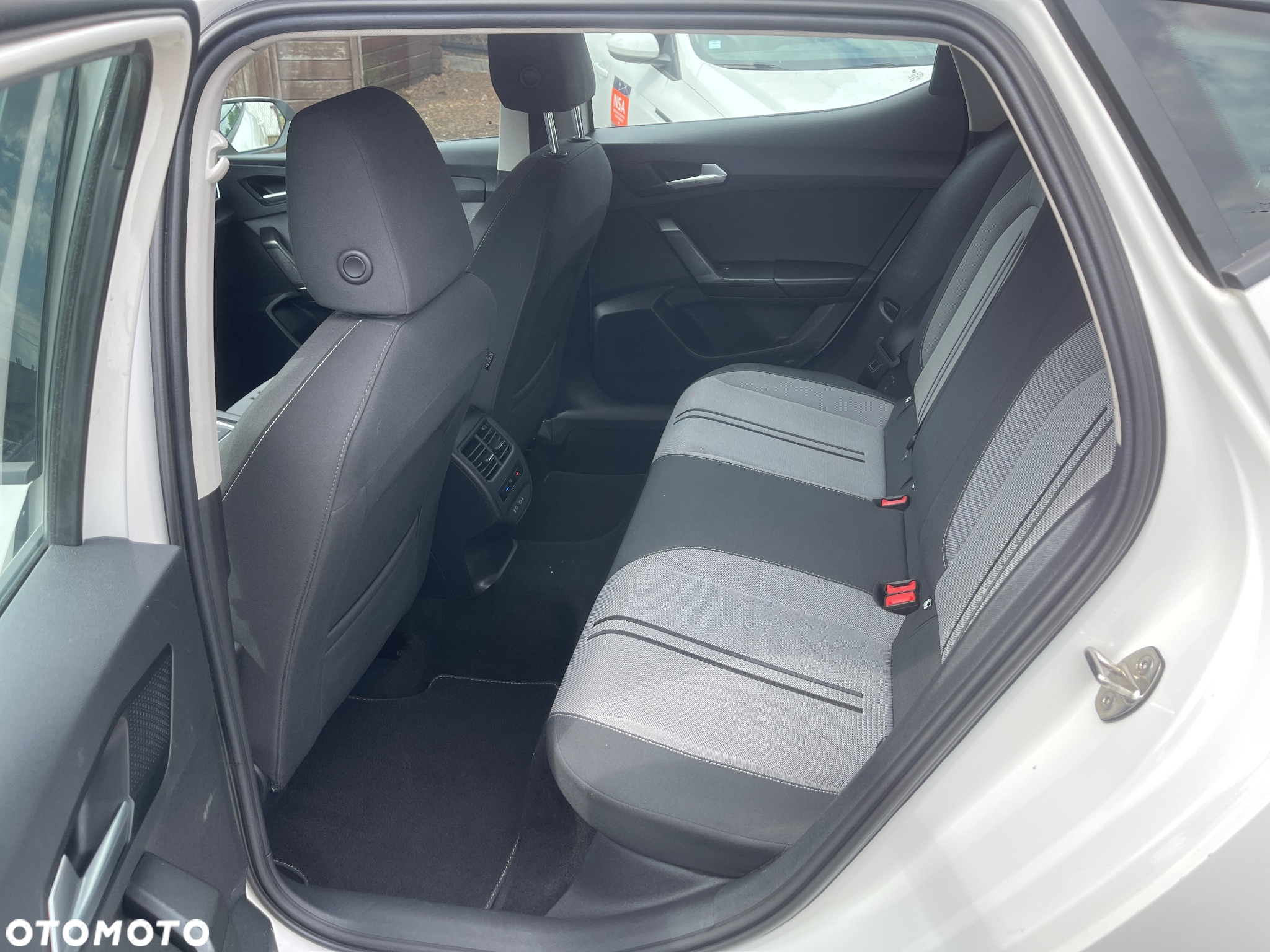 Seat Leon 2.0 TDI DPF DSG Xcellence - 20