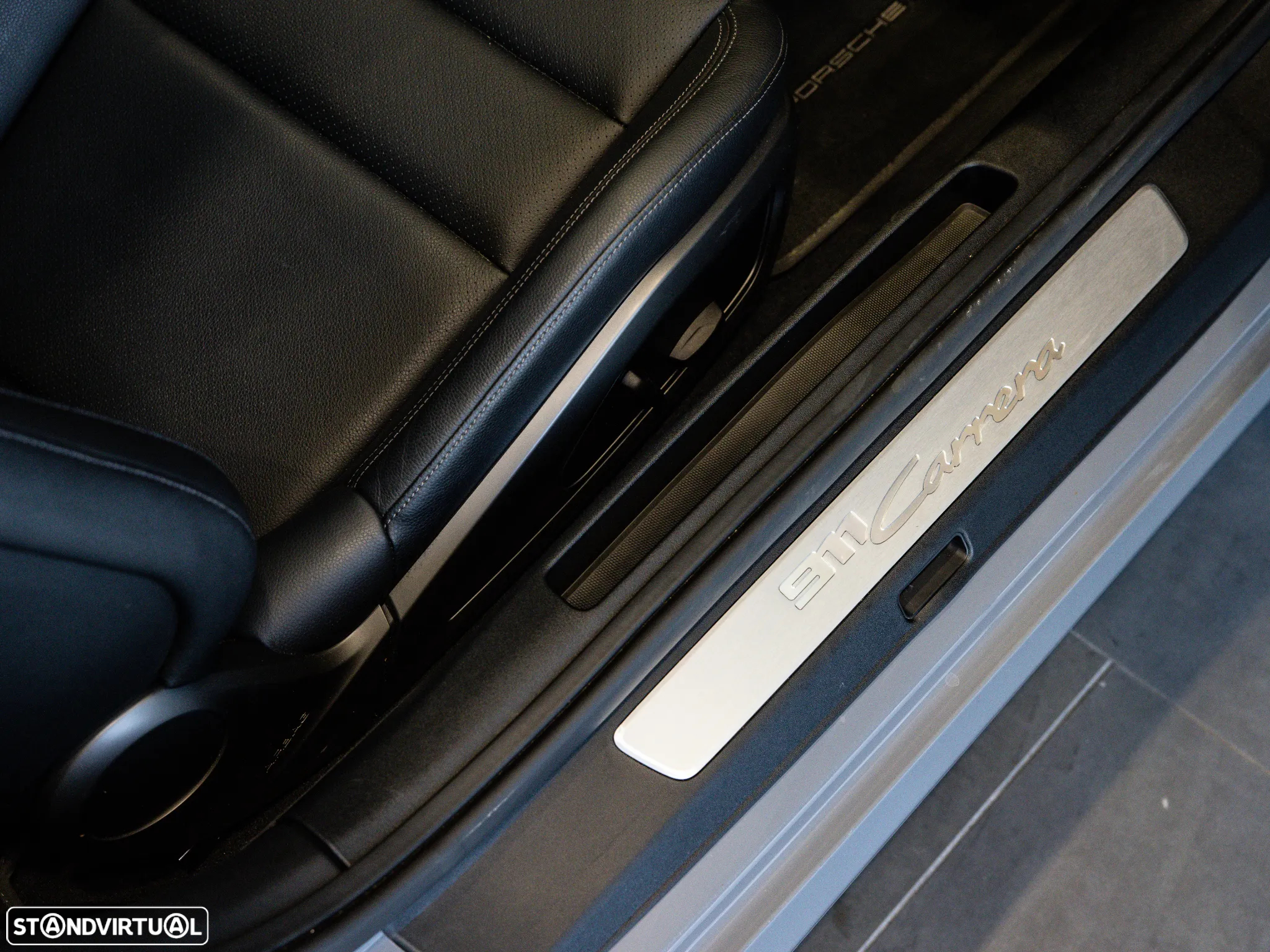 Porsche 911 (992) Carrera PDK - 34
