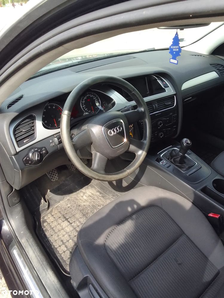 Audi A4 Limousine